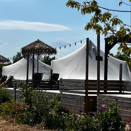 Vaettervy Glamping Hotel Habo Kültér fotó