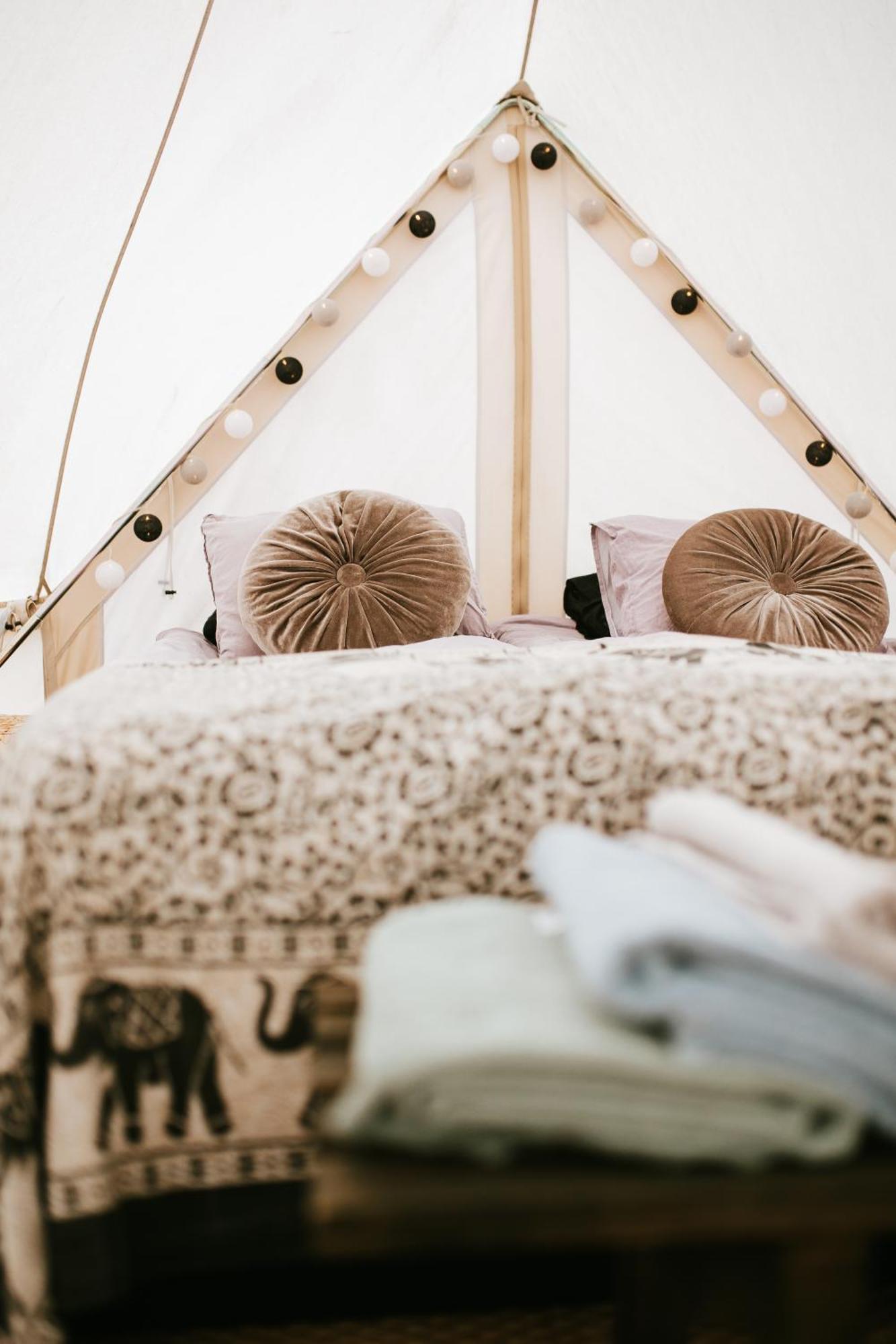 Vaettervy Glamping Hotel Habo Kültér fotó
