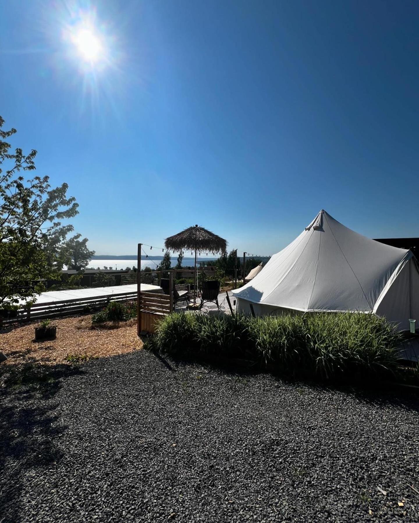 Vaettervy Glamping Hotel Habo Kültér fotó